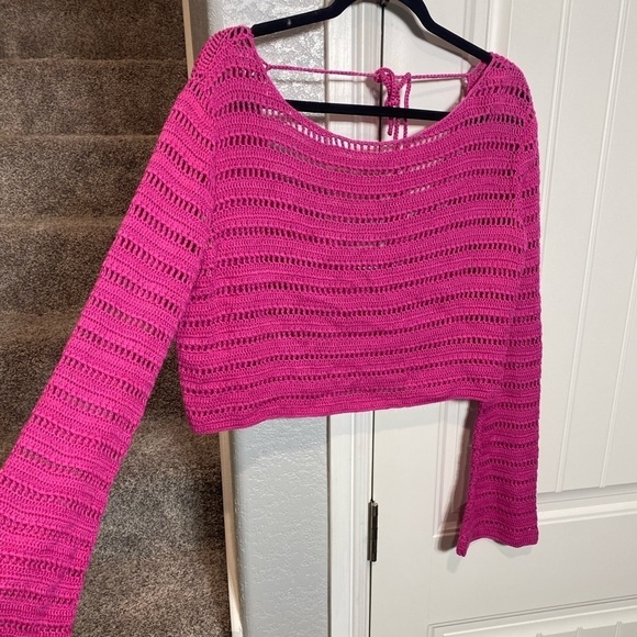 Lovers + Friends Crochet Open Back Tie Sweater pink - Picture 6 of 7
